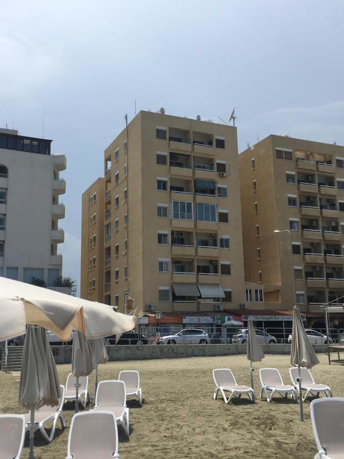 Larnaca Beach Apartment 1A Lárnaca Exterior foto